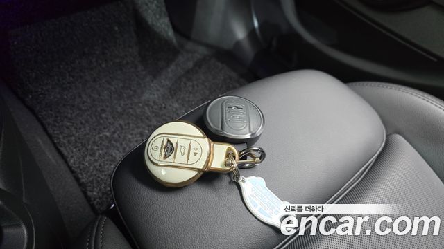 MINI Cooper S 5Door HIGH 3rd 2021 — фото 14