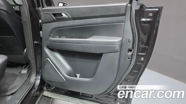 KG Mobility (SsangYong) Rexton Sports Khan Diesel 2.2 4WD Prestige 2022 — фото 25