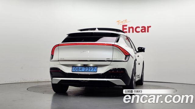 Kia EV6 Long Range GT Line 2023 — фото 4