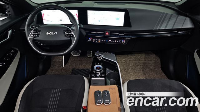 Kia EV6 Long Range GT Line 2023 — фото 7