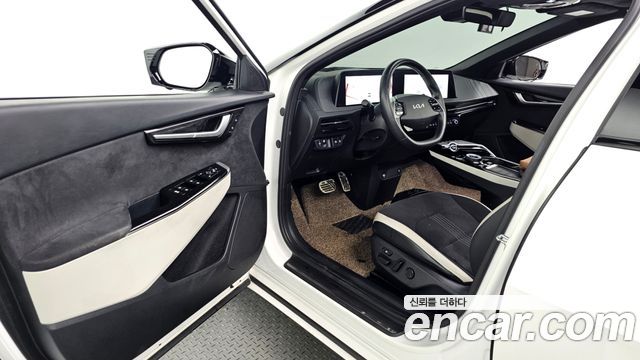 Kia EV6 Long Range GT Line 2023 — фото 10