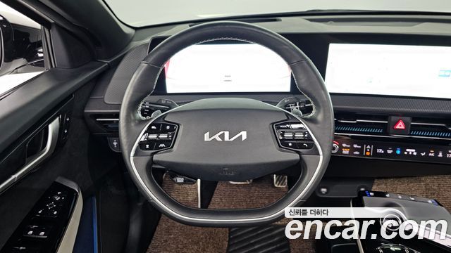 Kia EV6 Long Range GT Line 2023 — фото 17