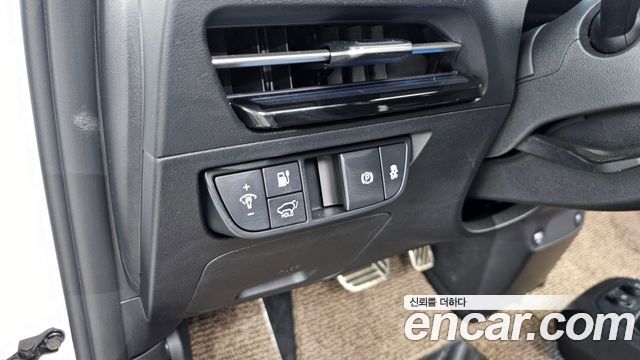 Kia EV6 Long Range GT Line 2023 — фото 24