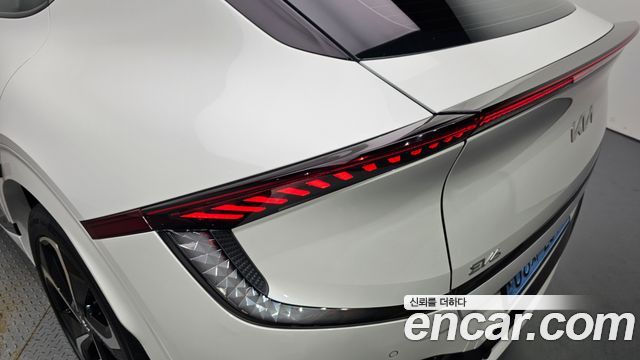 Kia EV6 Long Range GT Line 2023 — фото 29