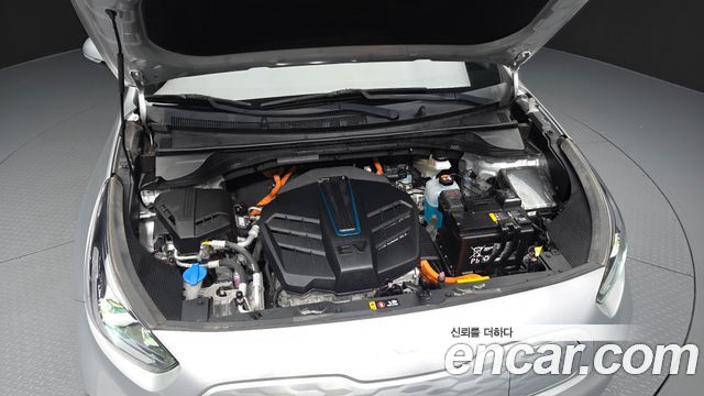 Kia Niro Plus Air 2023 — фото 6