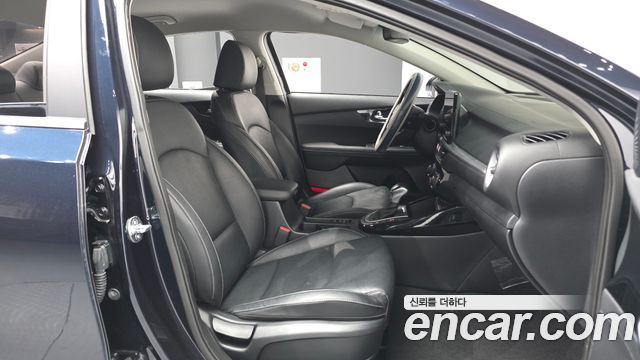 Kia K3 (II) 1.6 Prestige 2023 — фото 11