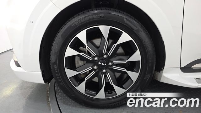 Kia Carnival (IV) Gasoline 7-Seater Hi-Limousine Signature 2023 — фото 5