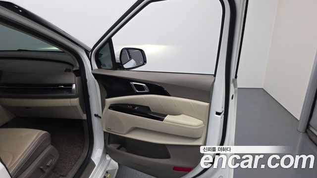 Kia Carnival (IV) Gasoline 7-Seater Hi-Limousine Signature 2023 — фото 25