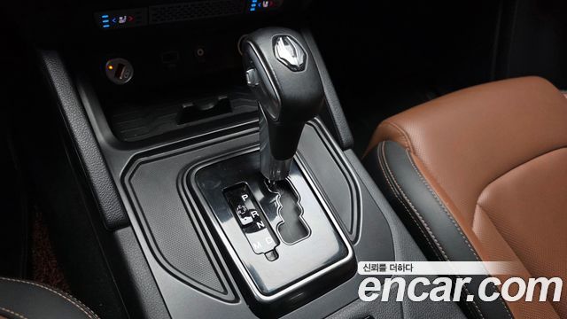 KG Mobility (SsangYong) Rexton Sports Khan Diesel 2.2 4WD Noblesse (5-Link) 2020 — фото 9