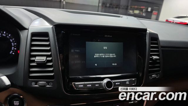 KG Mobility (SsangYong) Rexton Sports Khan Diesel 2.2 4WD Noblesse (5-Link) 2020 — фото 27