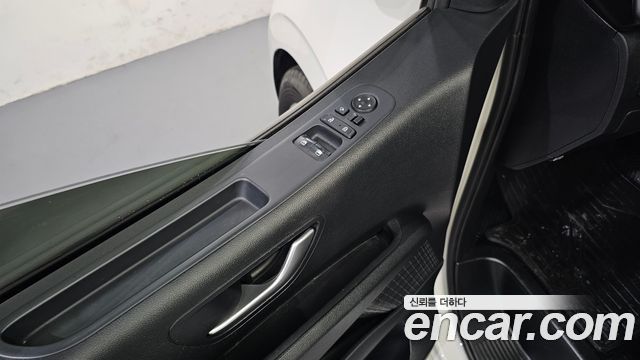 Hyundai Staria Cargo 3-Seater Modern 2024 — фото 12