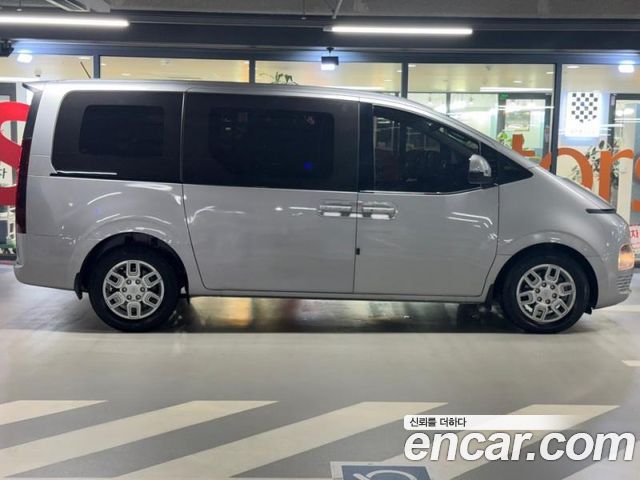 Hyundai Staria Cargo 3-Seater Modern 2022 — фото 3