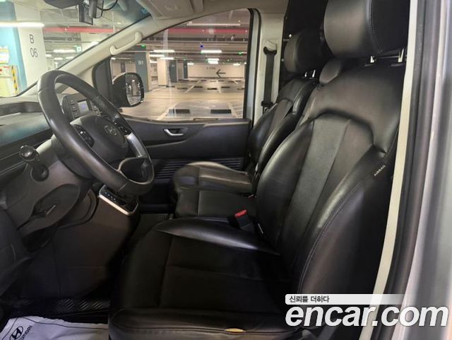 Hyundai Staria Cargo 3-Seater Modern 2022 — фото 6