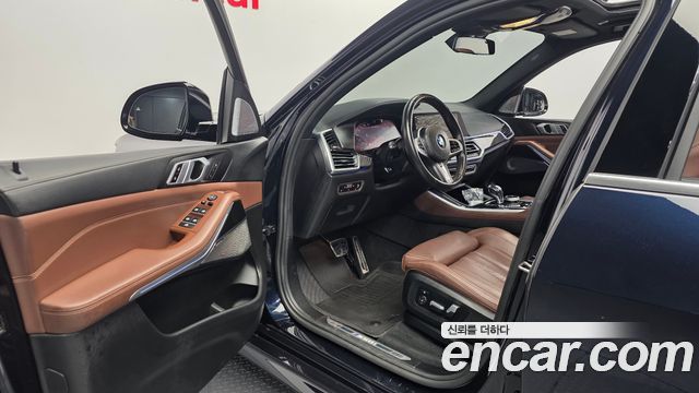 BMW X5 (G05) M50i 2022 — фото 10