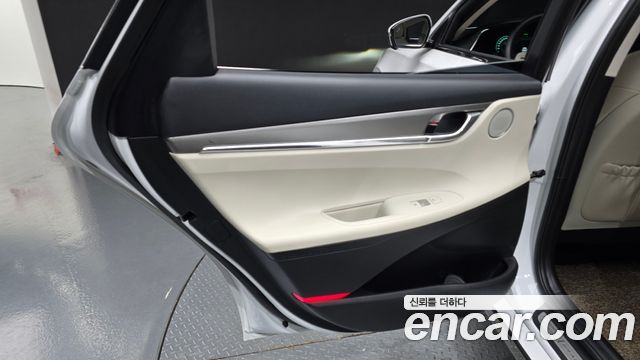 Hyundai Grandeur Hybrid (IG) Le Blanc 2022 — фото 25