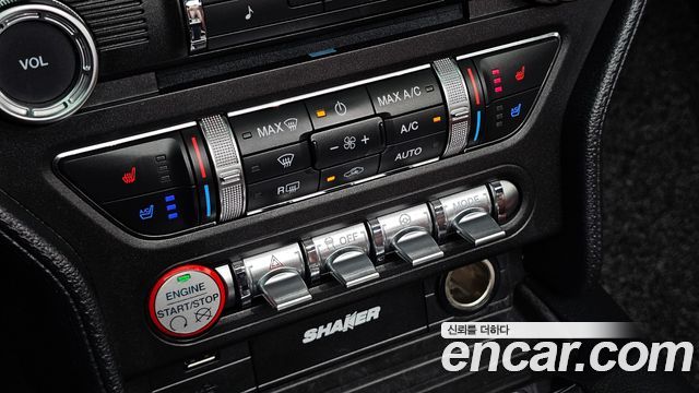 Ford Mustang Convertible 2017 — фото 15