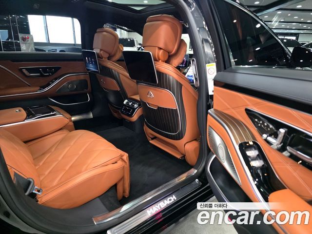 Mercedes-Benz S-Class (W223) Maybach S680 4MATIC 2025 — фото 24