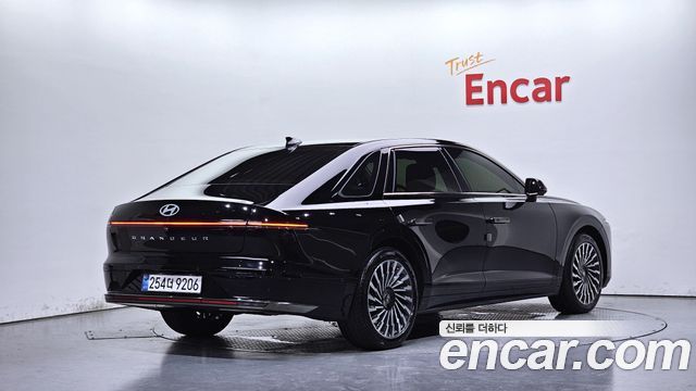 Hyundai Grandeur Hybrid (GN7) Calligraphy 2026 — фото 2
