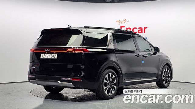 Kia Carnival (IV) Gasoline 9-Seater Signature 2023 — фото 2
