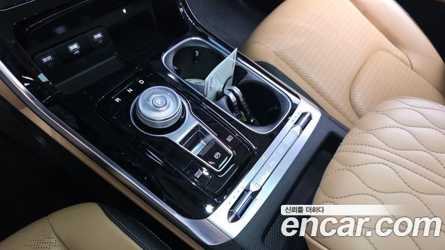 Kia Carnival (IV) Gasoline 9-Seater Signature 2023 — фото 9