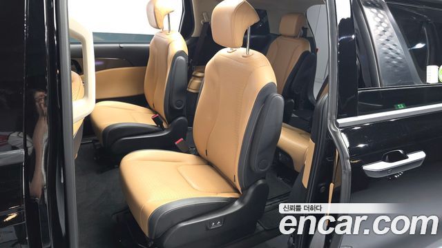 Kia Carnival (IV) Gasoline 9-Seater Signature 2023 — фото 11