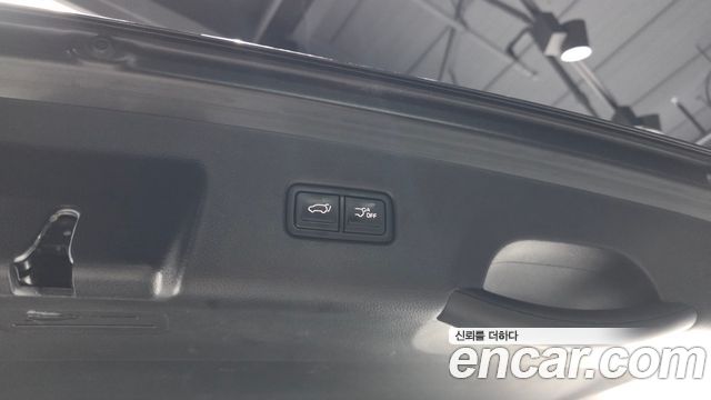 Kia Carnival (IV) Gasoline 9-Seater Signature 2023 — фото 32