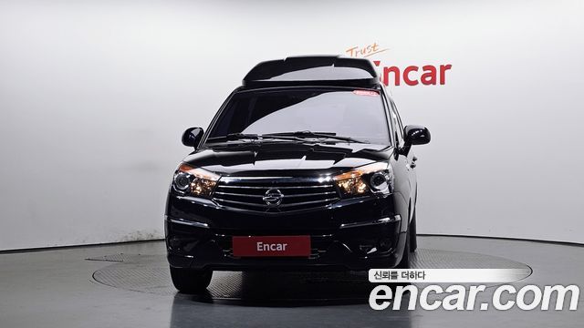 KG Mobility (SsangYong) Korando Turismo 4WD Chateau 11-seater High-roof 2016 — фото 3