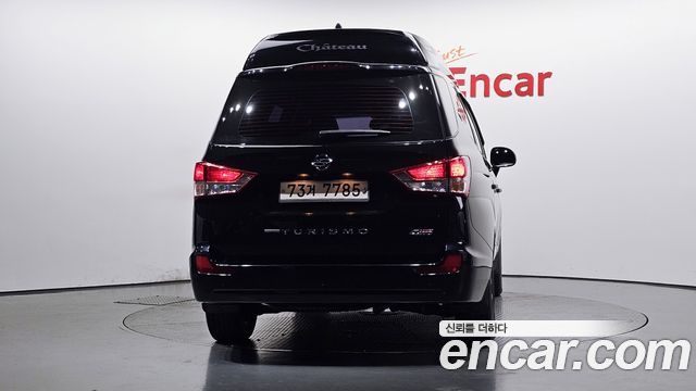 KG Mobility (SsangYong) Korando Turismo 4WD Chateau 11-seater High-roof 2016 — фото 4
