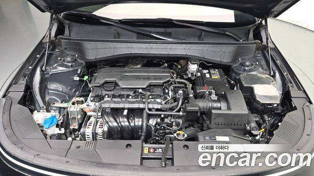 Hyundai Kona (SX2) Gasoline 2.0 2WD Premium 2024 — фото 5