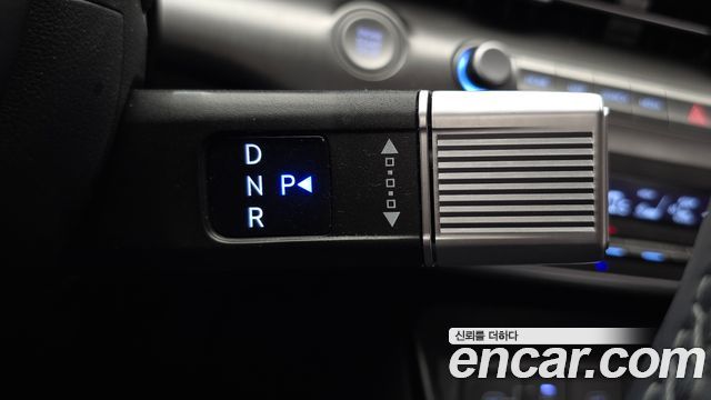 Hyundai Kona (SX2) Gasoline 2.0 2WD Premium 2024 — фото 8