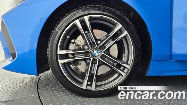 BMW 1 Series (F40) 120i M Sports 2023 — фото 5