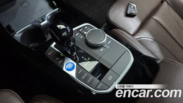 BMW 1 Series (F40) 120i M Sports 2023 — фото 9