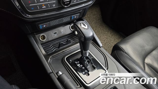 KG Mobility (SsangYong) Rexton Sports Khan Diesel 2.2 4WD Professional S (5-Link) 2019 — фото 9