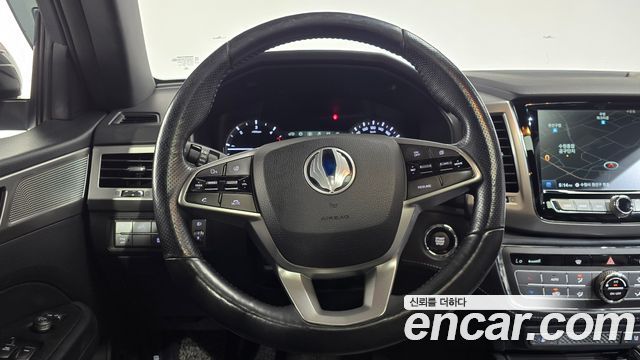 KG Mobility (SsangYong) Rexton Sports Khan Diesel 2.2 4WD Professional S (5-Link) 2019 — фото 17