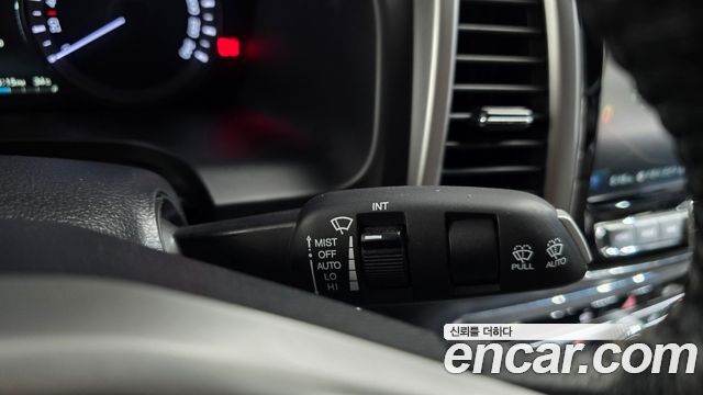 KG Mobility (SsangYong) Rexton Sports Khan Diesel 2.2 4WD Professional S (5-Link) 2019 — фото 36