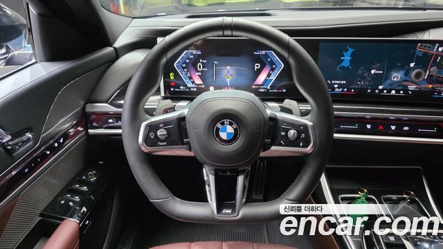 BMW 7 Series (G70) 740d xDrive M Sport 2025 — фото 13