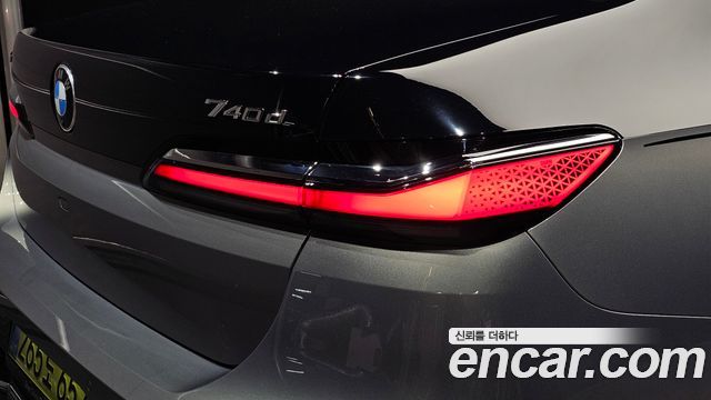 BMW 7 Series (G70) 740d xDrive M Sport 2025 — фото 23