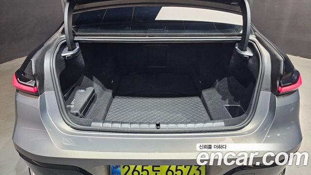 BMW 7 Series (G70) 740d xDrive M Sport 2025 — фото 31