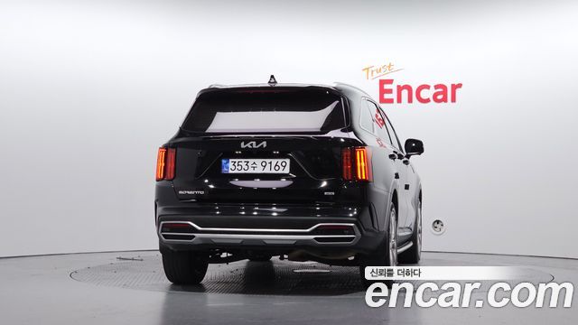 Kia Sorento (IV) Gasoline 2.5T 4WD Noblesse 2023 — фото 4