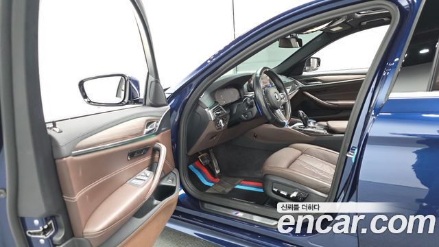 BMW 5 Series (G30) 520d M Sport Package Plus 2020 — фото 10