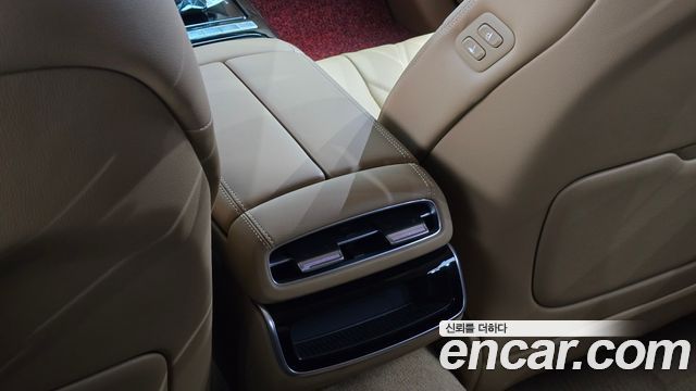 Genesis G80 (RG3) Gasoline 2.5 Turbo AWD 2025 — фото 24