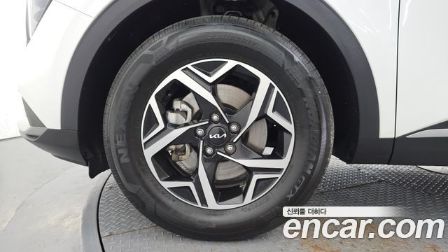 Kia Sportage (V) Diesel 2.0 4WD Trendy 2023 — фото 5
