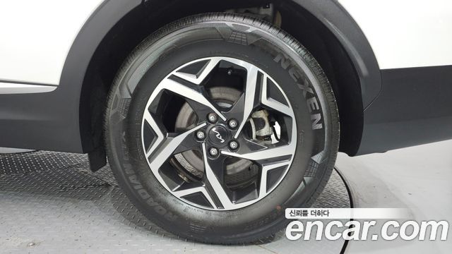 Kia Sportage (V) Diesel 2.0 4WD Trendy 2023 — фото 21