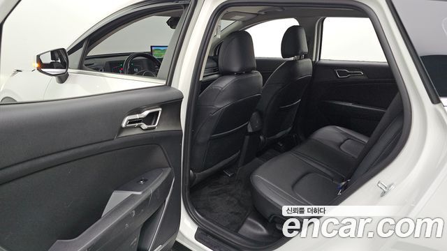 Kia Sportage (V) Diesel 2.0 4WD Trendy 2023 — фото 26
