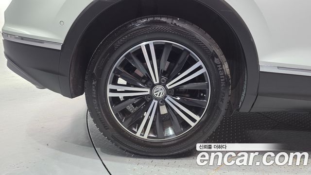 Volkswagen Tiguan (II) 2.0 TDI Prestige 2020 — фото 5