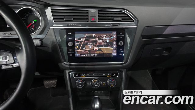 Volkswagen Tiguan (II) 2.0 TDI Prestige 2020 — фото 13