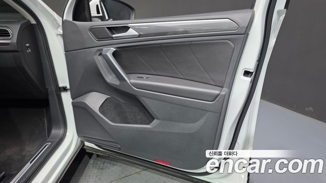 Volkswagen Tiguan (II) 2.0 TDI Prestige 2020 — фото 20