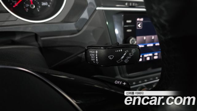 Volkswagen Tiguan (II) 2.0 TDI Prestige 2020 — фото 29
