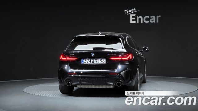 BMW 1 Series (F40) M135i xDrive 2024 — фото 4