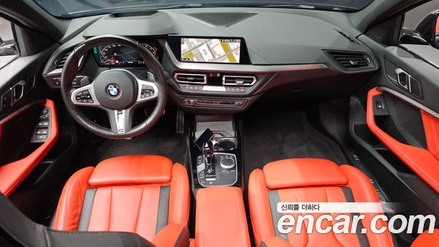 BMW 1 Series (F40) M135i xDrive 2024 — фото 7